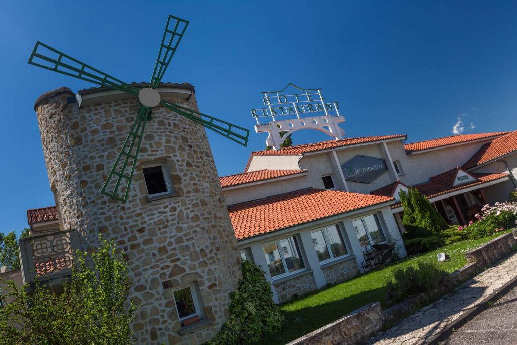 Logis Hotel Le Moulin Des Gardelles Риом Экстерьер фото