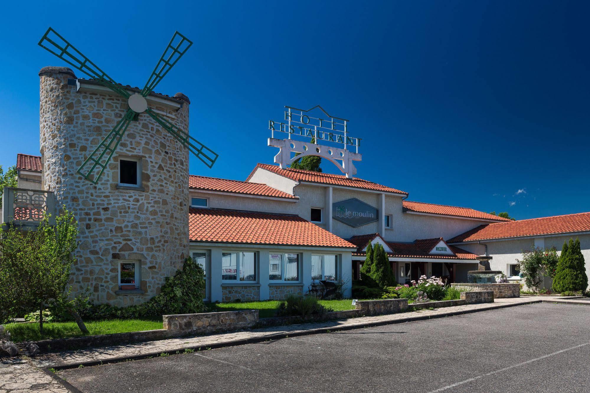 Logis Hotel Le Moulin Des Gardelles Риом Экстерьер фото